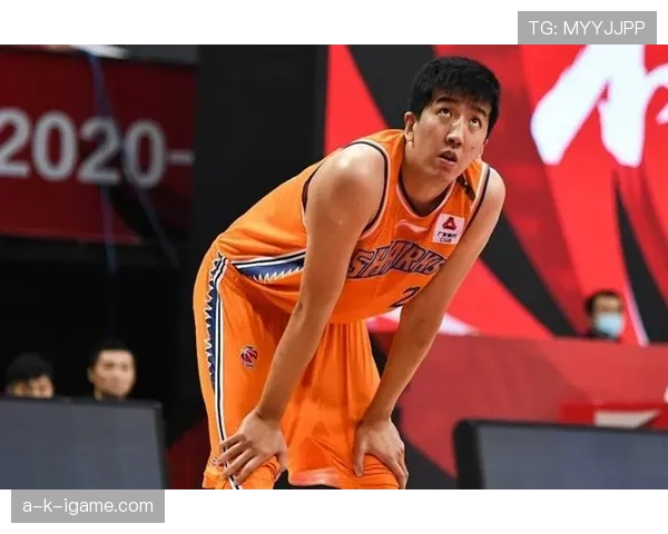 拉亚助攻创奇迹，战术奇招助球队逆转取胜