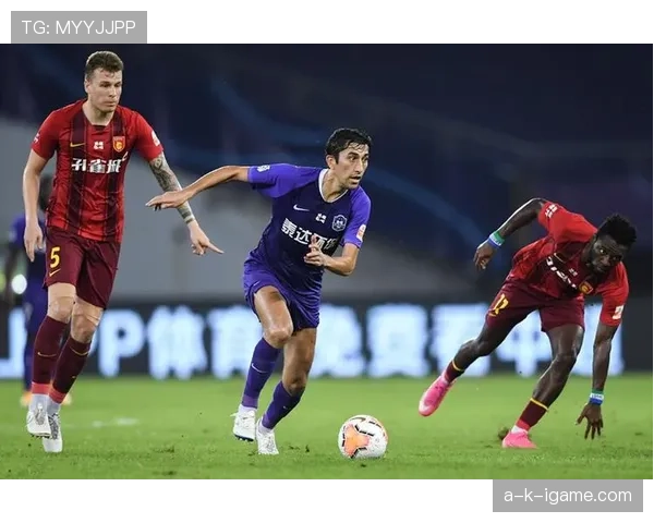 兹沃勒中路渗透表现稳健，引领战术创新新趋势