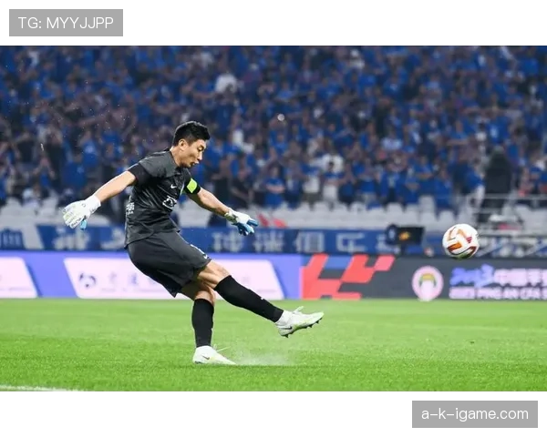 弗雷德里克斯本赛季在英超表现稳健，防守贡献持续提升